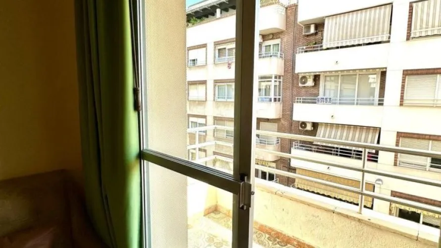 Apartamento de 3 dormitorios en Torrevieja, España No. 2826 № 2