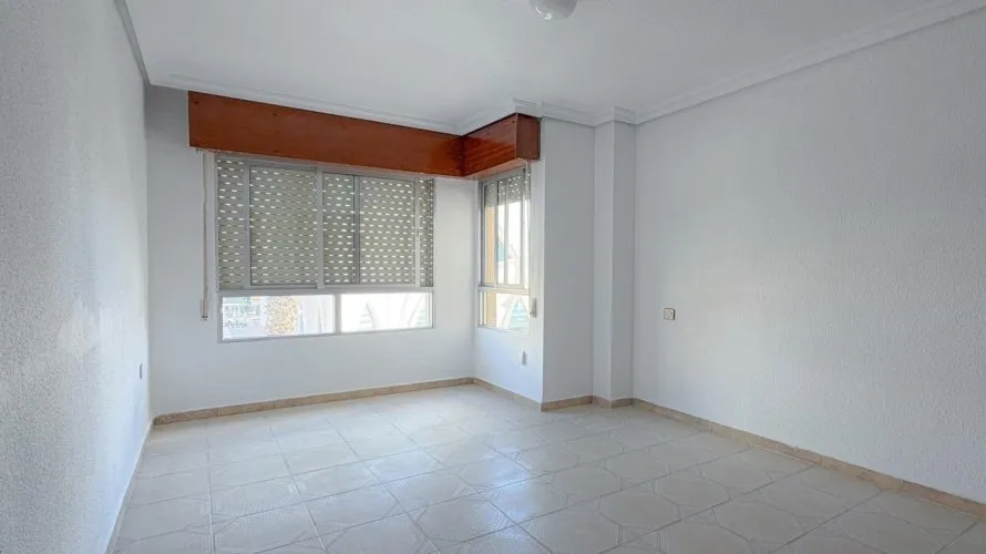 Apartamento de 1 dormitorio en Torrevieja, España No. 2830 № 7