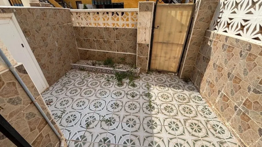 Dúplex de 47m² en Torrevieja, España No. 2750 № 13