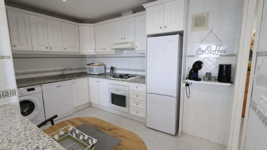 Apartamento de 2 dormitorios en Alicante, España No. 2775 № 10