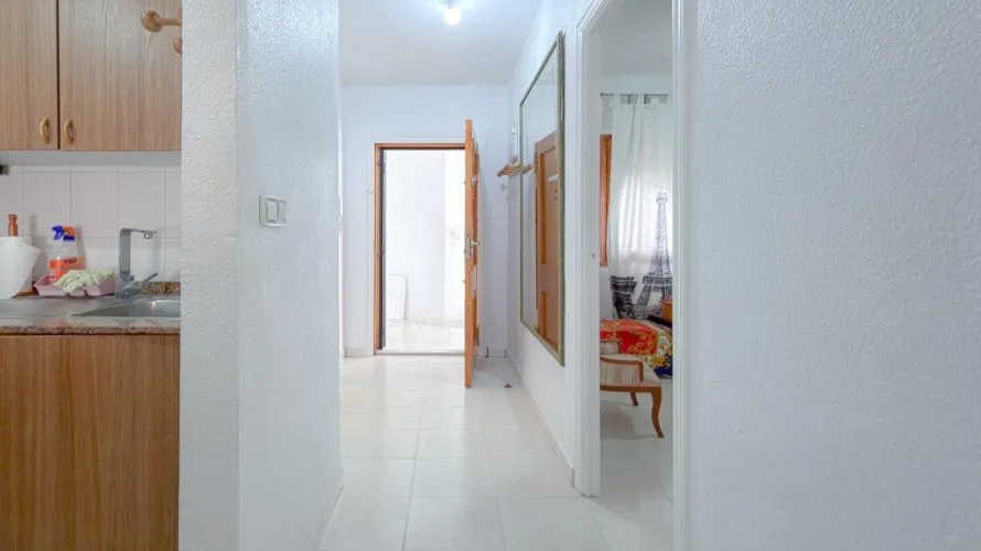 Apartamento de 1 dormitorio en Torrevieja, España No. 2824 № 8