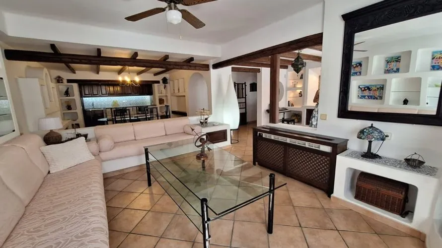 Apartamento de 2 dormitorios en Torrevieja, España No. 2746 № 7