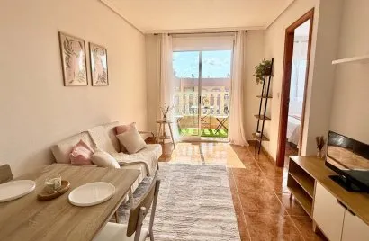 Apartamento de 1 dormitorio en Torrevieja, España No. 2779