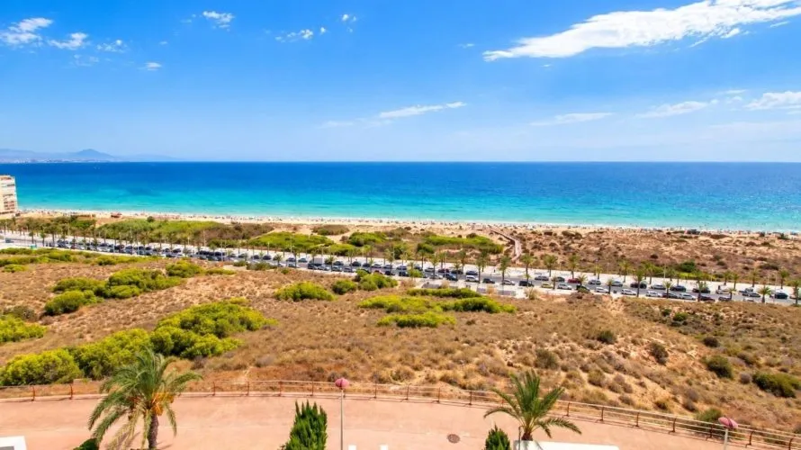 Apartamento de 153m² en Los Arenales Del Sol, España No. 2811 № 22