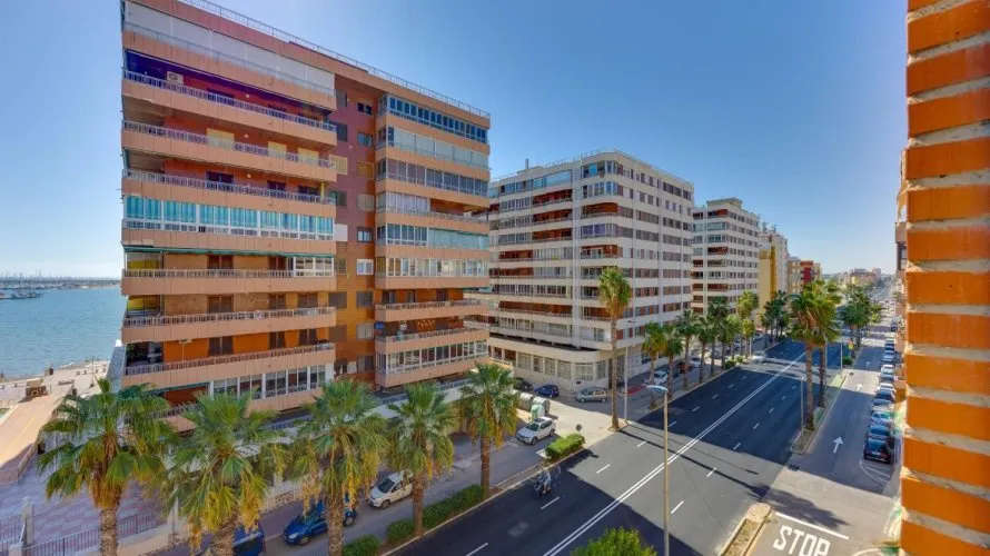 Apartamento de 70m² en Torrevieja, España No. 2709 № 8