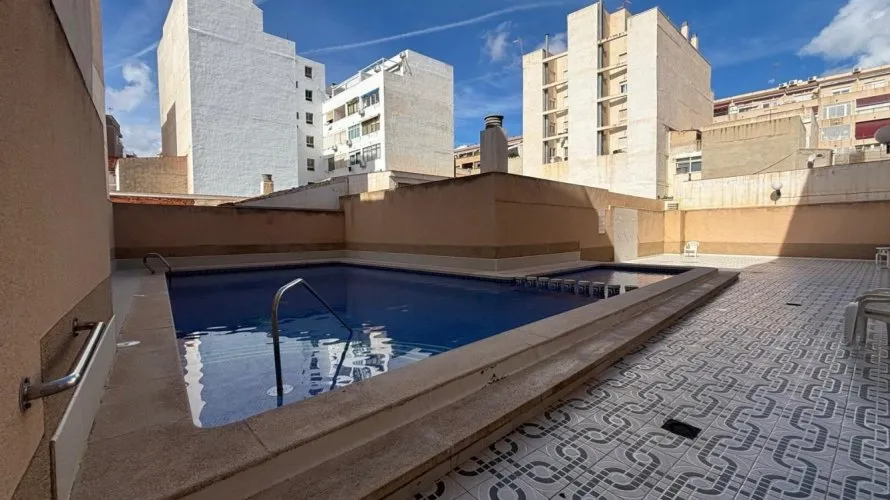 Ático de 2 dormitorios en Torrevieja, España No. 2821 № 5