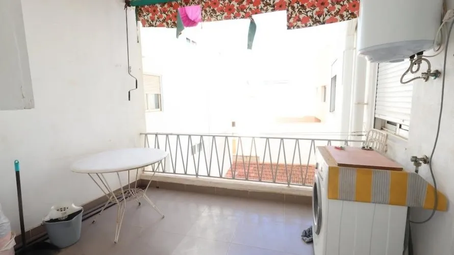 Apartamento de 3 dormitorios en Torrevieja, España No. 2700