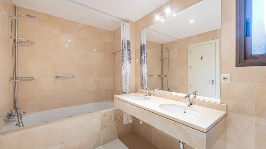 Apartment de 2 chambres à Casares, Spain No. 304 № 12