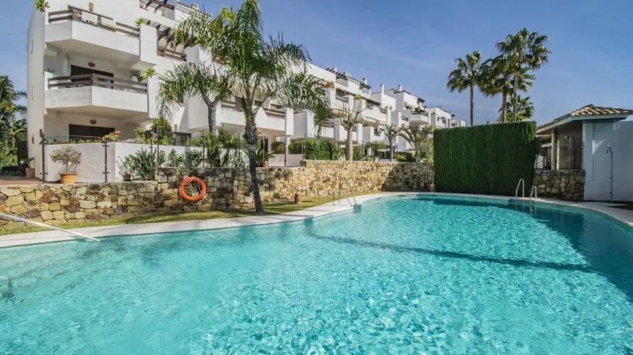 Apartment de 2 chambres à Estepona, Spain No. 665