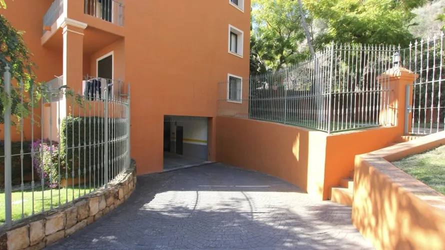Duplex de 3 chambres à Benahavis, Spain No. 321 № 27