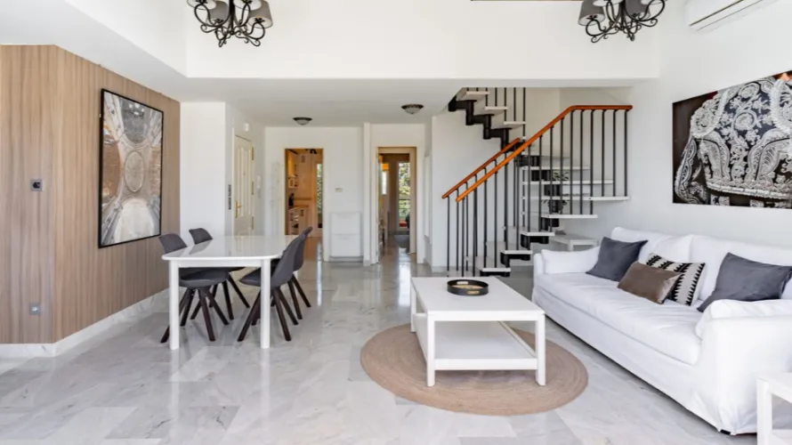 Duplex de 2 chambres à Nueva Andalucia, Spain No. 732