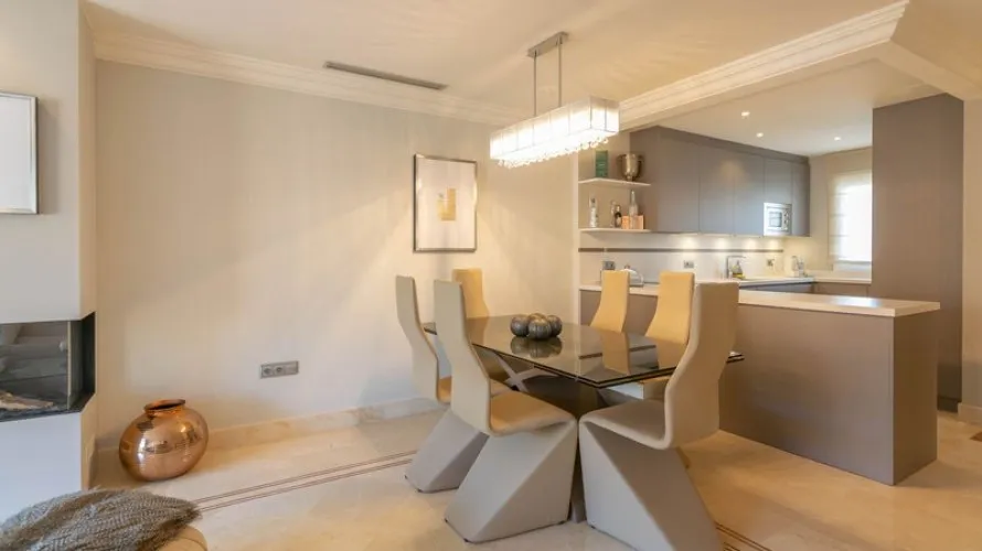 Apartment de 3 chambres à Nueva Andalucia, Spain No. 512 № 2