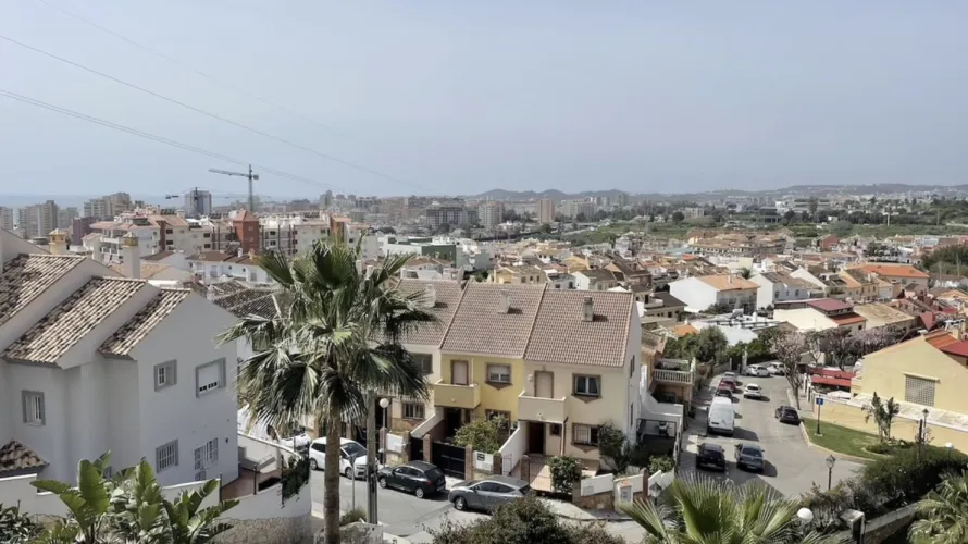 Apartment de 2 chambres à Fuengirola, Spain No. 632 № 1