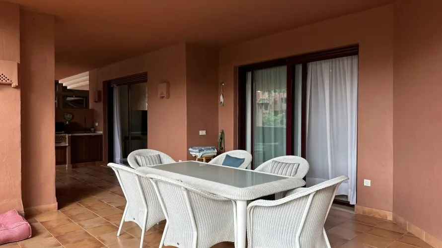 Apartment de 4 chambres à Estepona, Spain No. 227 № 2