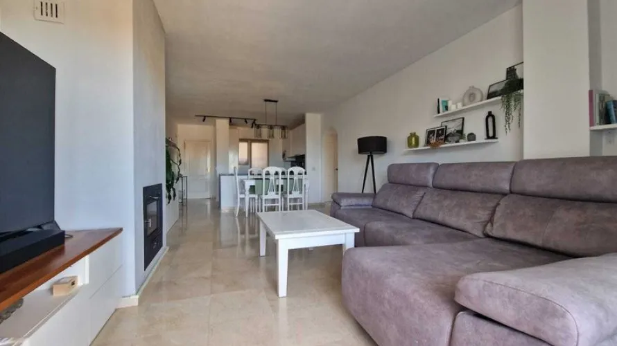 Apartment de 2 chambres à Estepona, Spain No. 682 № 6