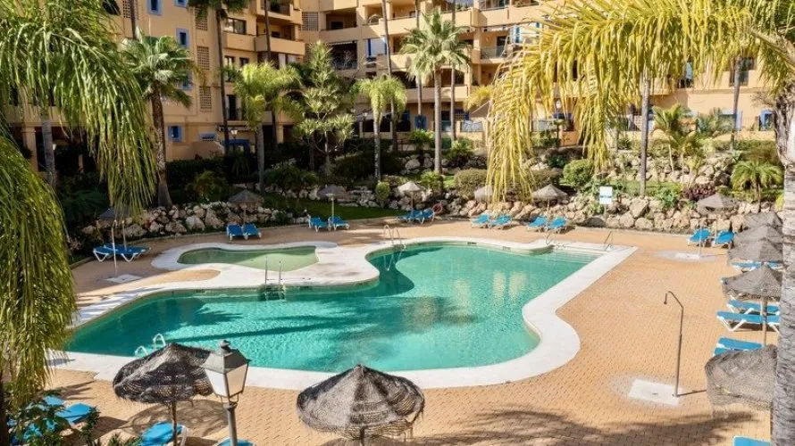 Apartment de 4 chambres à Cortes (San Pedro De Alcantara), Spain No. 723 № 27