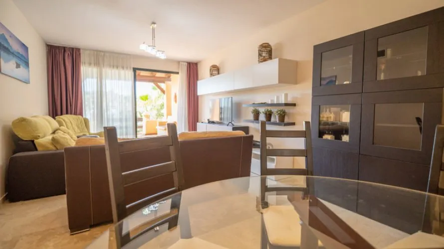 Apartment de 2 chambres à Estepona, Spain No. 483 № 27