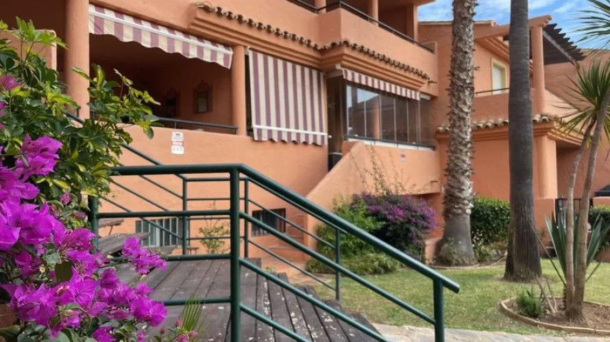 Apartment de 3 chambres à Estepona, Spain No. 283 № 17