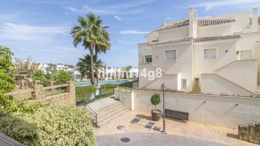 Apartment de 2 chambres à Marbella, Spain No. 587 № 16
