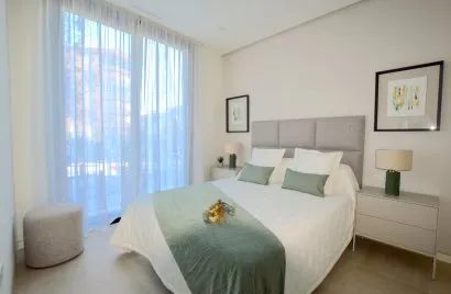 Apartment de 2 chambres à Marbella, Spain No. 253