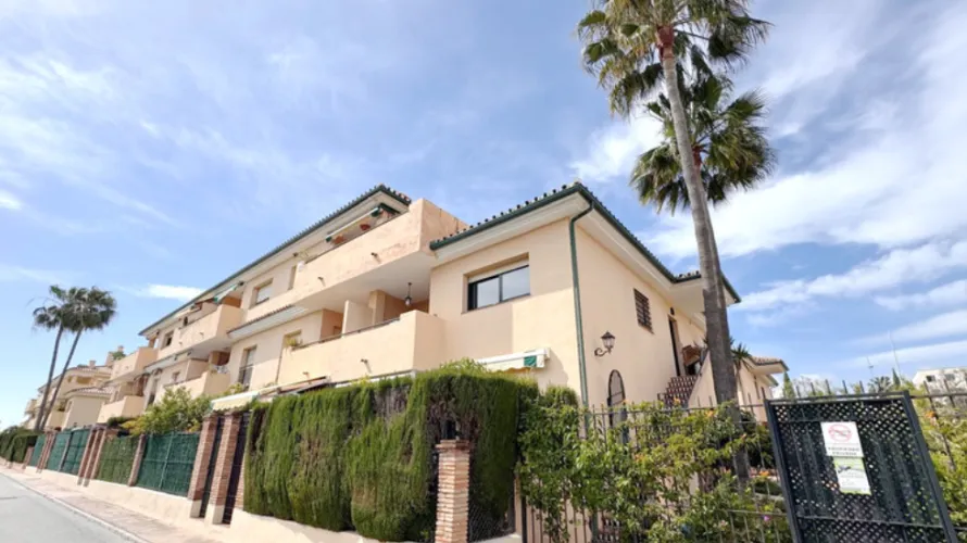 Apartment de 2 chambres à Cortes (San Pedro De Alcantara), Spain No. 606 № 24