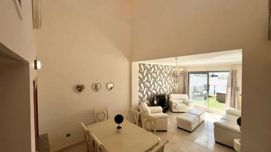 Duplex de 4 chambres à Estepona, Spain No. 640 № 12