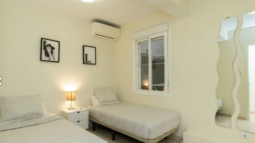 Apartment de 2 chambres à Marbella, Spain No. 586 № 1