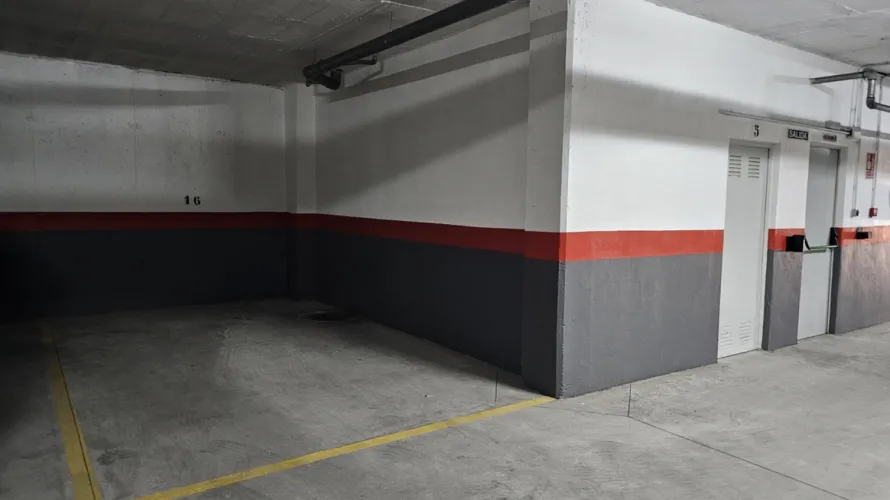 Apartment de 2 chambres à Estepona, Spain No. 781 № 2