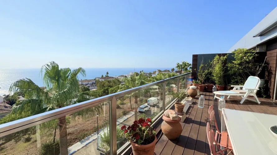 Penthouse de 3 chambres à Manilva, Spain No. 787