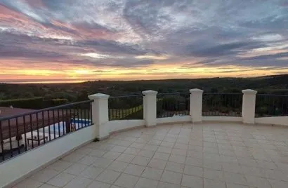 Apartment de 3 chambres à Sotogrande, Spain No. 471