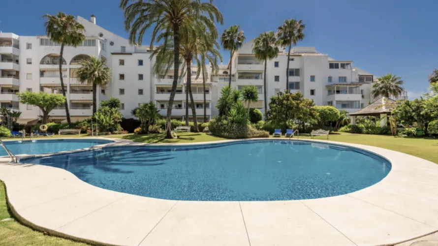 Apartment de 3 chambres à La Atalaya, Spain No. 452