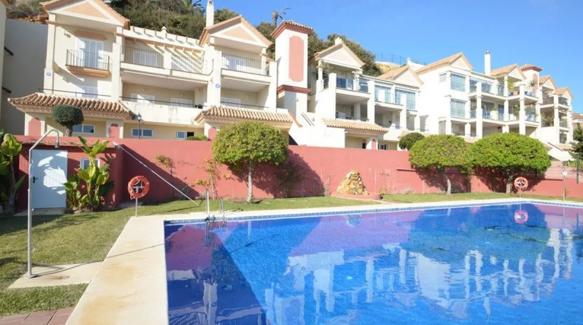 Apartment de 3 chambres à Manilva, Spain No. 522