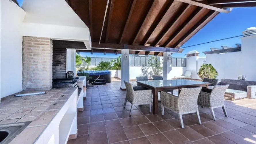 Penthouse de 3 chambres à Estepona, Spain No. 389 № 9