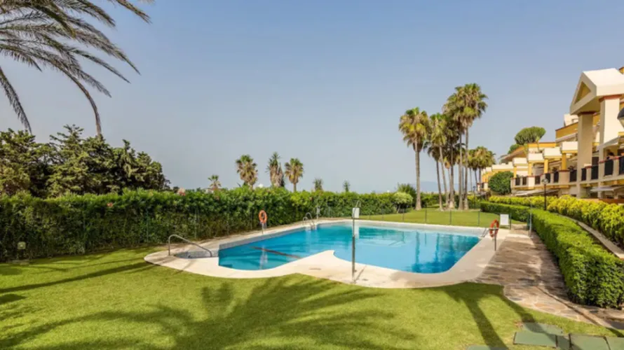 Apartment de 1 chambre à Marbella, Spain No. 591 № 2