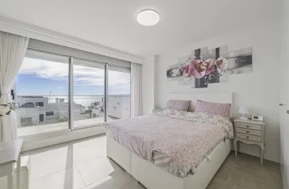 Apartment de 2 chambres à Benalmadena, Spain No. 533