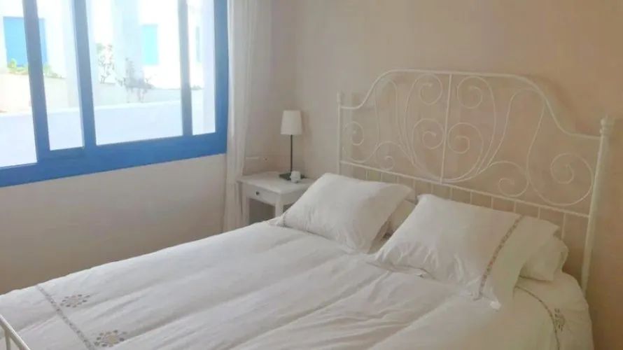 Apartment de 2 chambres à Manilva, Spain No. 560 № 3