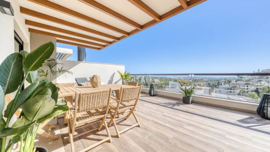 Apartment de 2 chambres à Marbella, Spain No. 582 № 6