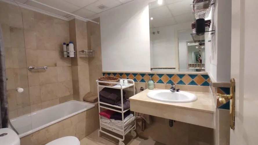 Apartment de 1 chambre à Marbella, Spain No. 595 № 11