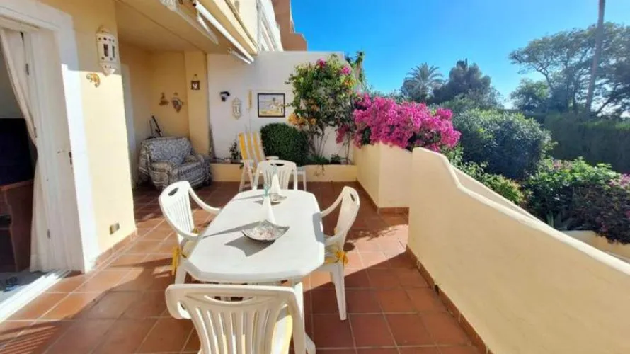 Apartment de 2 chambres à Casares, Spain No. 504 № 2