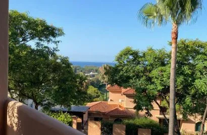 Apartment de 2 chambres à Marbella, Spain No. 620