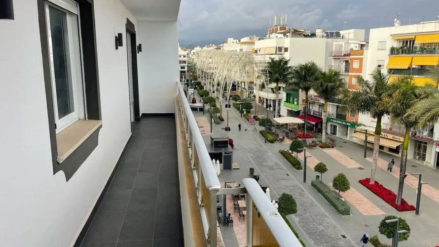 Apartment de 3 chambres à Cortes (San Pedro De Alcantara), Spain No. 567 № 1