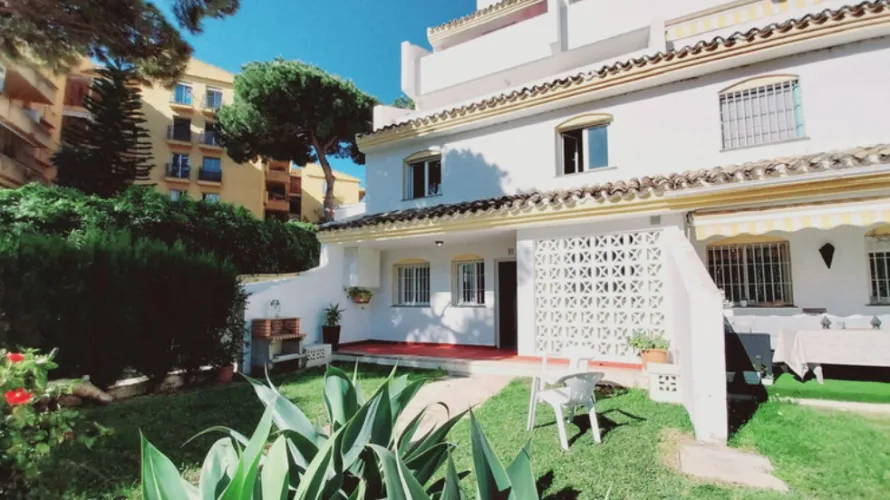 Duplex de 2 chambres à Mijas Costa, Spain No. 715 № 17