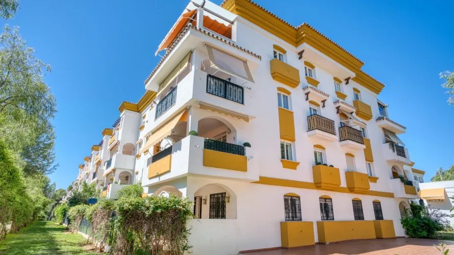 Apartment de 3 chambres à Marbella, Spain No. 699 № 6
