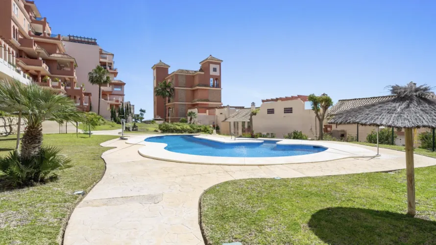 Apartment de 2 chambres à Manilva, Spain No. 705 № 10