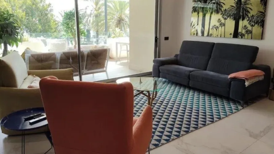 Apartment de 3 chambres à Cortes (San Pedro De Alcantara), Spain No. 719 № 16