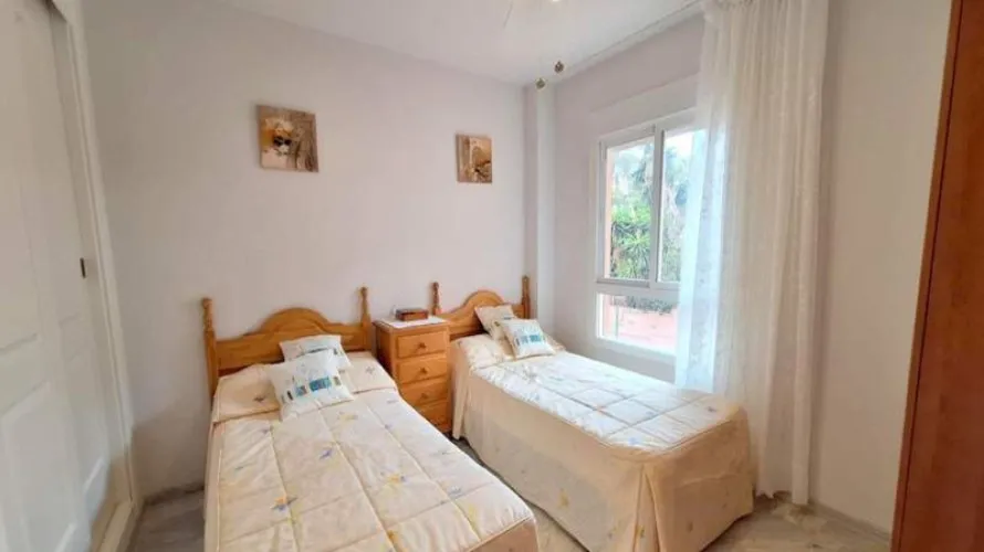 Apartment de 2 chambres à Manilva, Spain No. 502 № 2