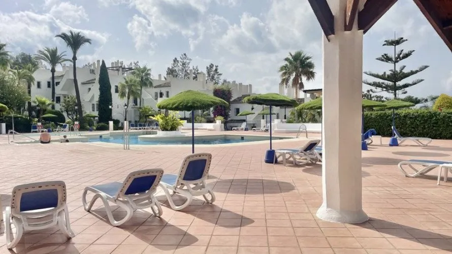 Duplex de 2 chambres à Marbella, Spain No. 613