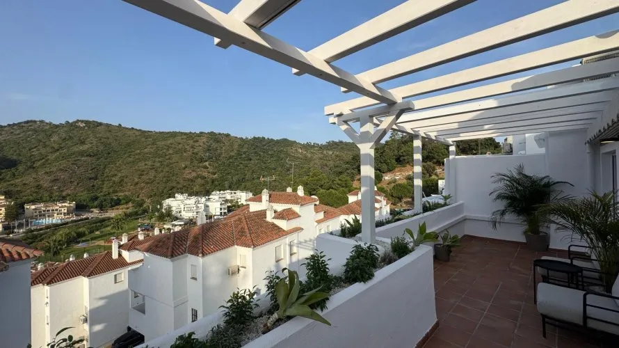Duplex de 1 chambre à Benahavis, Spain No. 773 № 20