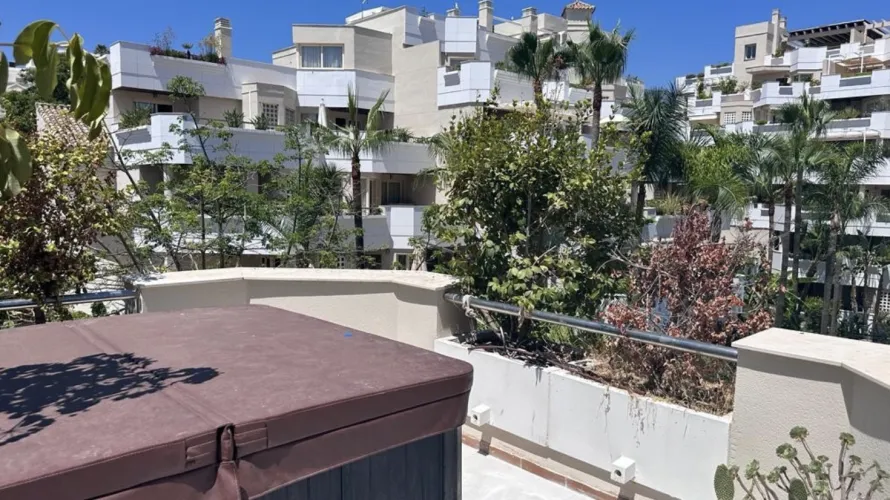 Apartment de 3 chambres à Marbella, Spain No. 581 № 11