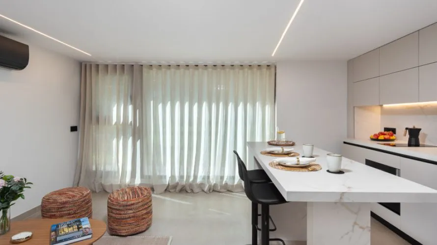 Apartment de 2 chambres à Cortes (San Pedro De Alcantara), Spain No. 336 № 3